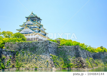 初夏の大阪城　大阪府大阪市 104864144