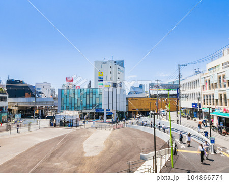東京　下北沢駅東口 104866774