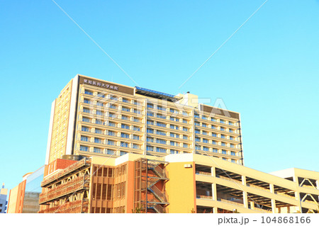 長久手市、愛知医科大学病院の風景 104868166