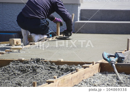 玄関通路の舗装工事 104869338