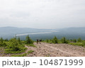 北海道駒ヶ岳の山頂から見る大沼と小沼 104871999