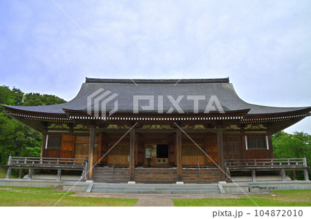 新潟県上越市　五智国分寺の本堂 104872010
