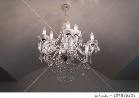 シャンデリア 104886205