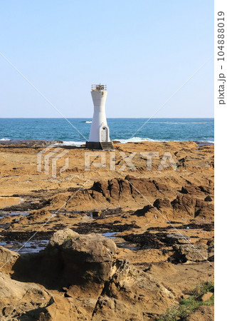 千葉　南房総　安房白浜港灯台 104888019