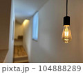 家_ランプ_電気_3 104888289