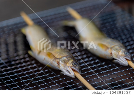 鮎の串焼き 104891357