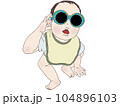 サングラスをかけたファンキーな赤ちゃん 104896103