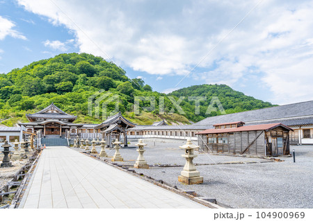 恐山　本尊安置　地蔵殿　薬師如来　薬師の湯　宿坊吉祥閣　　四十八燈 104900969
