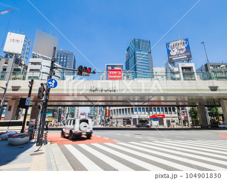 東京　六本木交差点 104901830