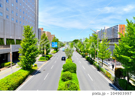 新浦安駅北口周辺／入船交差点方面を望む(千葉県浦安市)【2023.6】 104903997