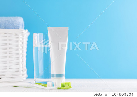 Toothpaste and toothbrushes 104908204