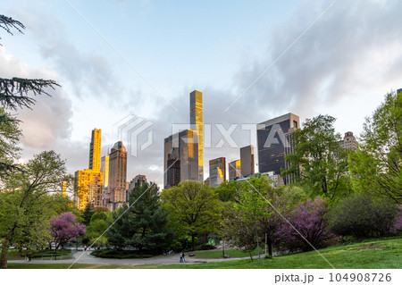Manhattan skyscrapers and Central Park sunset 104908726