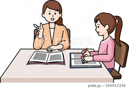 勉強する女の子と母親 104912336