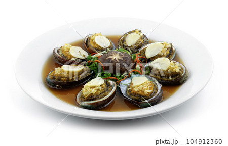 Steamed Abalone with Garlic decoration Mushroom Steamed Abalone with Garlic decoration Mushroom 104912360
