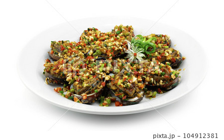 Stir Fried Abalone with chili and Garlic Chinese food Stir Fried Abalone with chili and Garlic Chinese food 104912381
