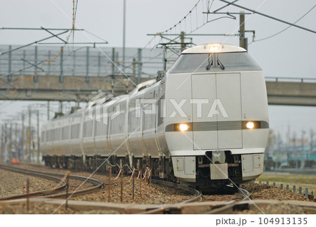 北陸本線 加賀笠間ー美川 JR西日本 683系 S27+S26+S04編成(金沢) しらさぎ 北陸本線 加賀笠間ー美川 JR西日本 683系 S27+S26+S04編成(金沢) しらさぎ 104913135