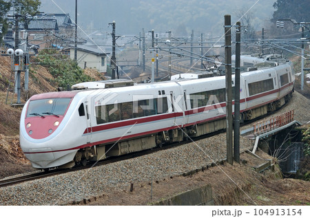 北陸本線 石動ー倶利伽羅 681系 北越急行 N01編成+N11編成 はくたか 北陸本線 石動ー倶利伽羅 681系 北越急行 N01編成+N11編成 はくたか 104913154