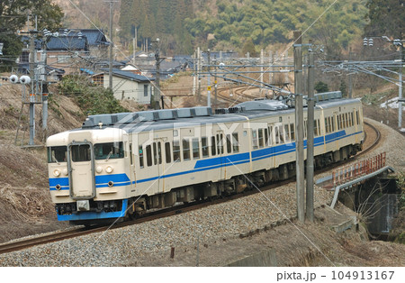 北陸本線 石動ー倶利伽羅 413系 JR西日本 B09編成(金沢) 北陸本線 石動ー倶利伽羅 413系 JR西日本 B09編成(金沢) 104913167