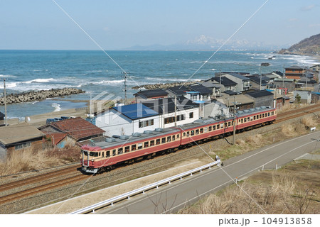 北陸本線　谷浜ー有間川　JR西日本　475系　A16編成（金沢） 104913858