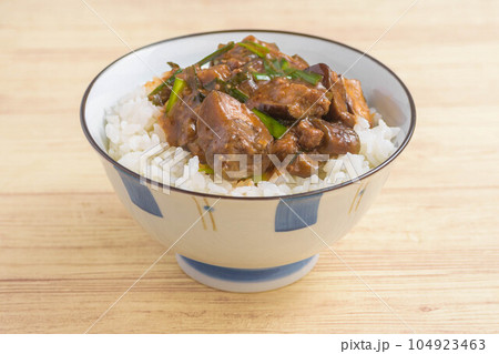 ピリ辛　茄子の肉味噌ごはん 104923463
