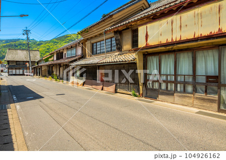 長野県　千曲市　稲荷山の町並み 104926162