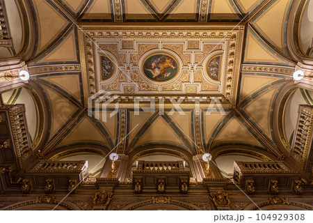 Interior of the Vienna State Opera house in Viena Austria Interior of the Vienna State Opera house in Viena Austria 104929308