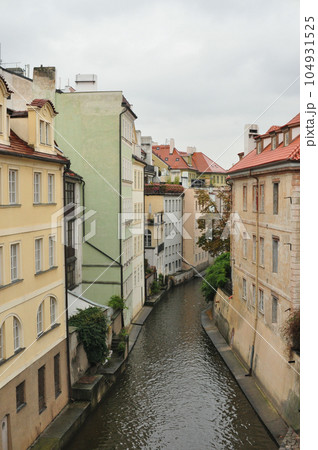 Houses at Certovka side canal of the Vltava River in Prague, Czech Republic 104931525