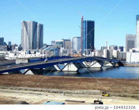 2009年工事中の晴海大橋 104932326