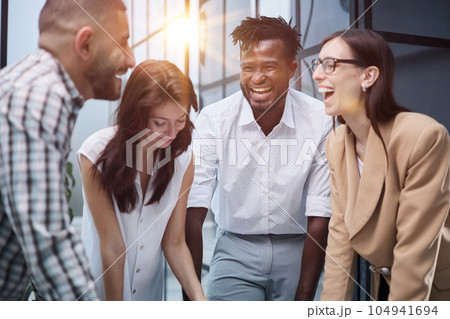 Negotiate marketing reports, statistical charts, work together on a startup project Negotiate marketing reports, statistical charts, work together on a startup project 104941694
