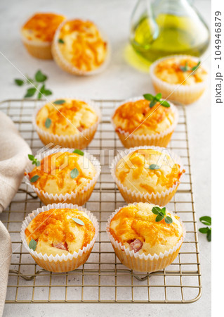 Ham and cheese muffins Ham and cheese muffins 104946879