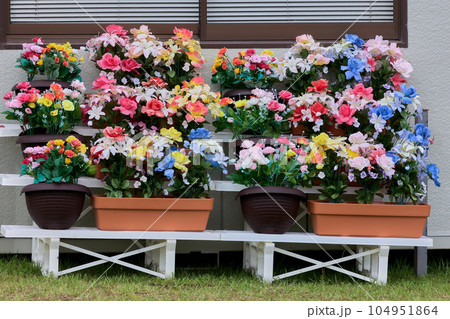 鉢植え造花 104951864