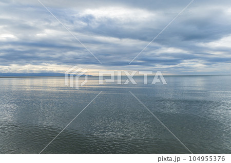 ニュージーランド　ネルソンのタフナヌイ・ビーチ 104955376