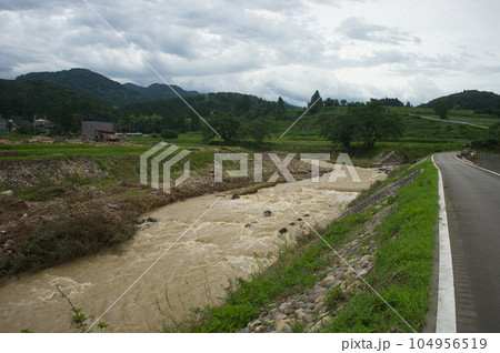 大雨に見舞われた白岩川のその後　白岩橋周辺 104956519