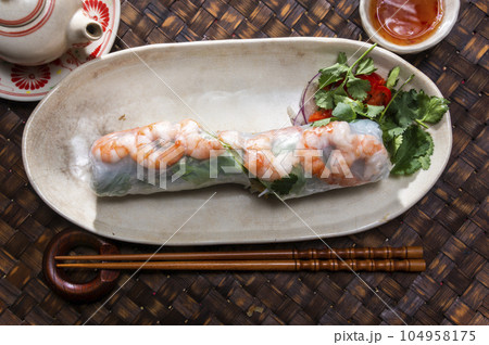 生春巻き ベトナム料理 生春巻き ベトナム料理 104958175