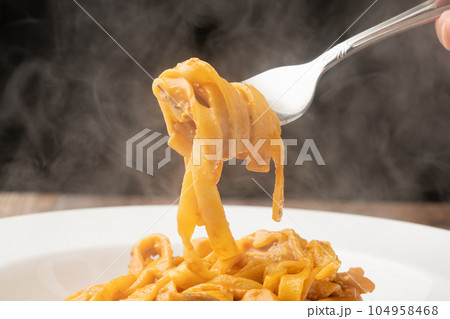 パスタ 麺上げ パスタ 麺上げ 104958468