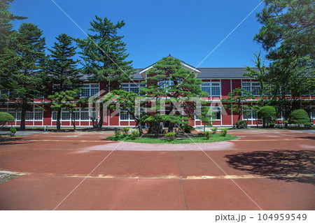 旧長井小学校第一校舎 104959549