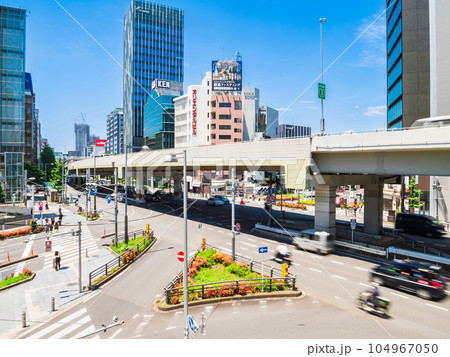 東京　六本木六丁目交差点 104967050