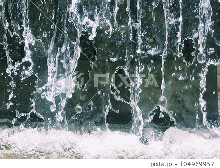 水しぶき 水しぶき 104969957
