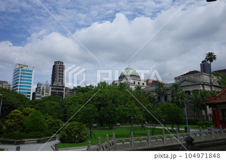 台湾台北の二二八和平公園内から見た国立台湾博物館 台湾台北の二二八和平公園内から見た国立台湾博物館 104971848
