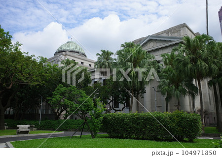 台湾台北の二二八和平公園内から見た国立台湾博物館 台湾台北の二二八和平公園内から見た国立台湾博物館 104971850