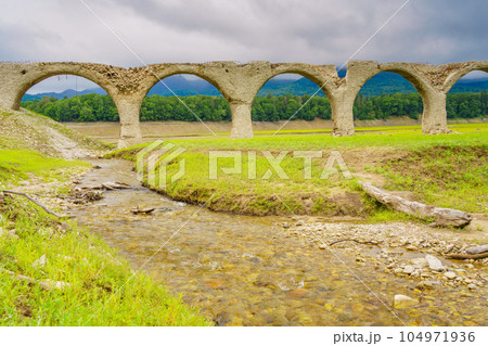 (北海道)士幌線タウシュベツ川橋梁跡 (北海道)士幌線タウシュベツ川橋梁跡 104971936