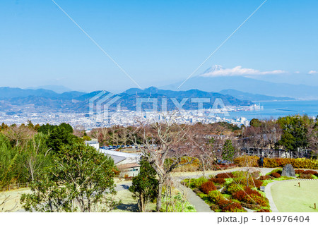【静岡の景観】日本平からの眺望（富士山） 104976404