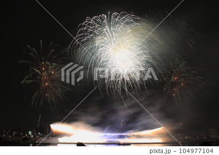 足立の花火:2019年(荒川土手:東京都足立区) 足立の花火:2019年(荒川土手:東京都足立区) 104977104