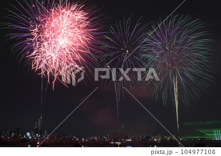 足立の花火:2019年(荒川土手:東京都足立区) 足立の花火:2019年(荒川土手:東京都足立区) 104977108