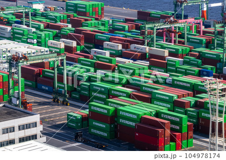 《東京都》青海コンテナ埠頭・コンテナヤード 104978174