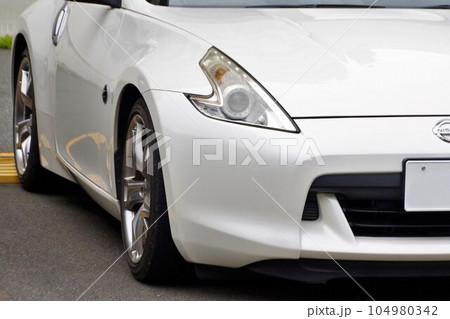 自動車イメージ　日産フェアレディZのフロントマスク 104980342