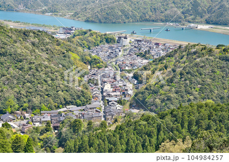 【大師山展望台より城崎温泉街を一望】 兵庫県豊岡市城崎町湯島 【大師山展望台より城崎温泉街を一望】 兵庫県豊岡市城崎町湯島 104984257