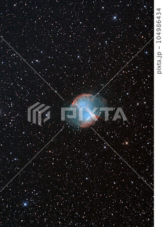 宇宙 こぎつね座にある亜鈴星雲 M27 宇宙 こぎつね座にある亜鈴星雲 M27 104986434