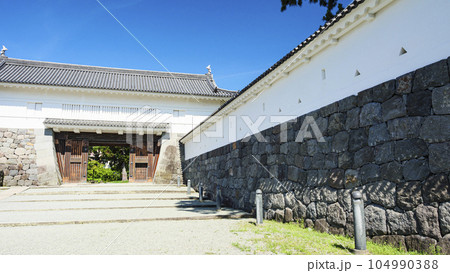 関東八州の名城の神奈川県小田原市の小田原城址の夏 関東八州の名城の神奈川県小田原市の小田原城址の夏 104990388