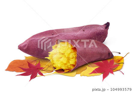 焼き芋と落ち葉のイラスト リアル 焼き芋と落ち葉のイラスト リアル 104993579
